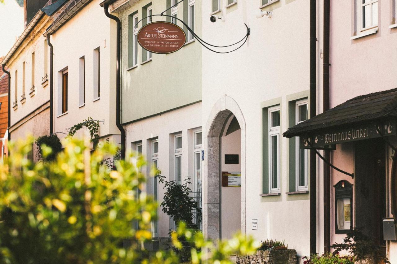 Weingut Pastoriushaus - Artur Steinmann Hotel Sommerhausen Luaran gambar