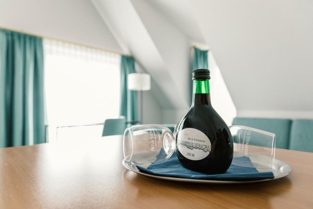 Weingut Pastoriushaus - Artur Steinmann Hotel Sommerhausen Luaran gambar