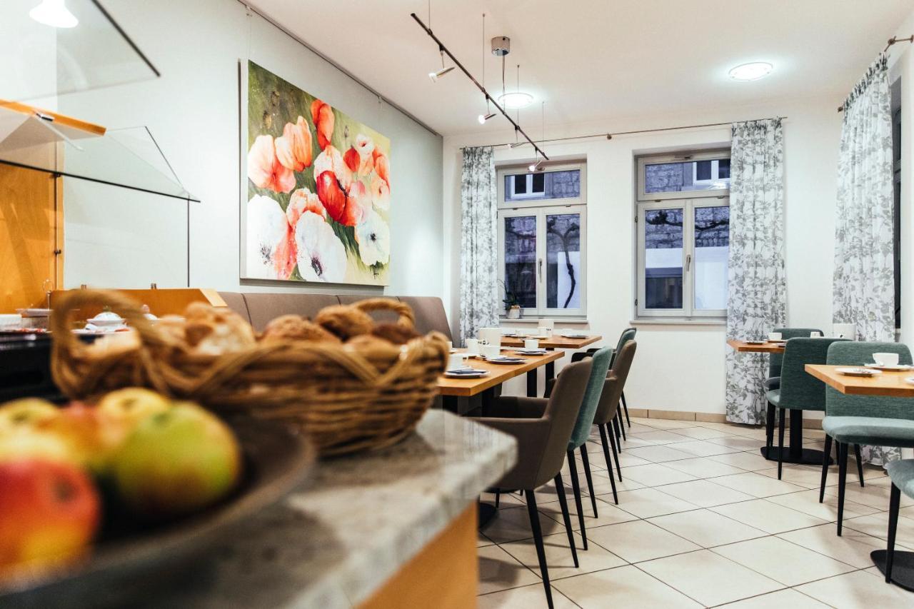 Weingut Pastoriushaus - Artur Steinmann Hotel Sommerhausen Luaran gambar